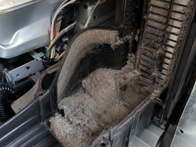 ドラム式乾燥経路に詰まった綿ボコリ
